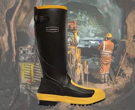 Isi Certification For Safety Rubber Canvas Boots For Miners At Rs