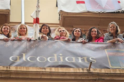 Los niños toman las calles de Alcoy en la Gloria Infantil