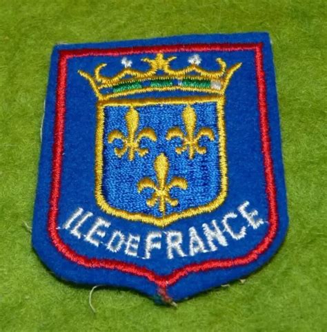 Ancien Cusson Coudre Feutre Brod Blason Ile De France Neuf Vintage