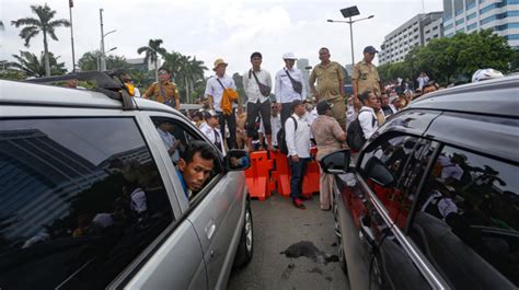 Demo Di Depan DPR Apdesi Tuntut Revisi UU Desa Disahkan