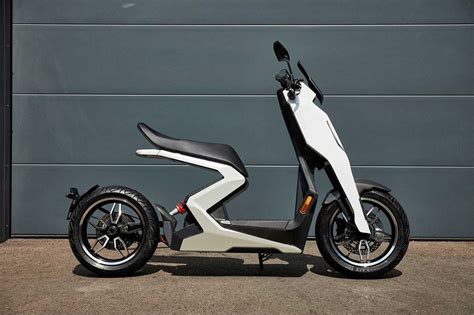 Zapp I300 Ce Scooter électrique Accélère Aussi Fort Quune Tesla