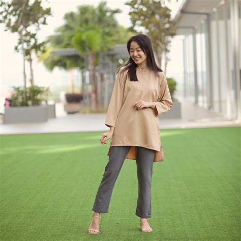 Hana Top Nude Modattire My