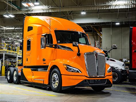 Dieciocho Ruedas Sigue A Toda MÁquina La ProducciÓn Del Kenworth T 680 Nextgen