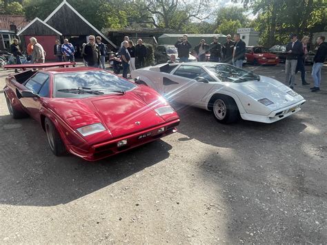 2 Lamborghini Countach Gespot Op Autoblog Nl