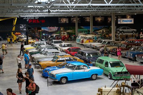 Muzeum Motoryzacji WENA w Oławie już otwarte GALERIA ZDJĘĆ