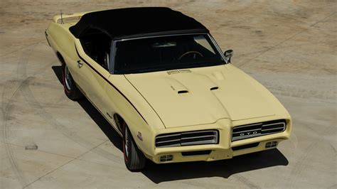 1969 Pontiac GTO Judge Convertible at Indy 2023 as F122.1 - Mecum Auctions