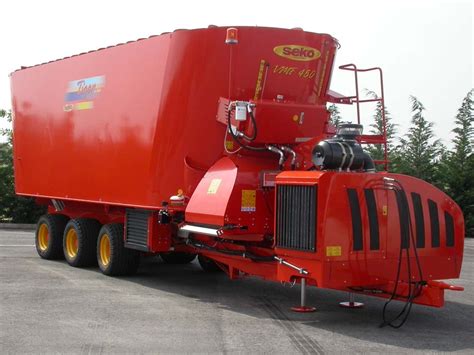 Tiger V3 VMF VMD Unifeed Mixing Wagons Trailed Vertical Seko Industries