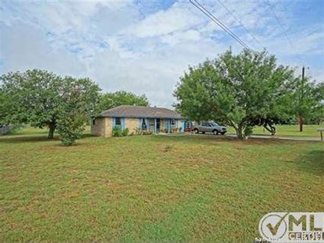 19639 Dove Hill Ln, Somerset, TX 78069