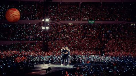 Coldplay Cerr Su Serie De Shows En Argentina Con Una Emotiva