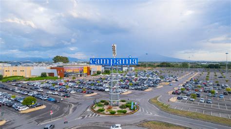 Centro Commerciale Campania Nuovi Posti Di Lavoro Con Il Sole