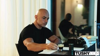 TUSHY Anal Loving Beauty Mia Lets Her The Talking Mia Nix