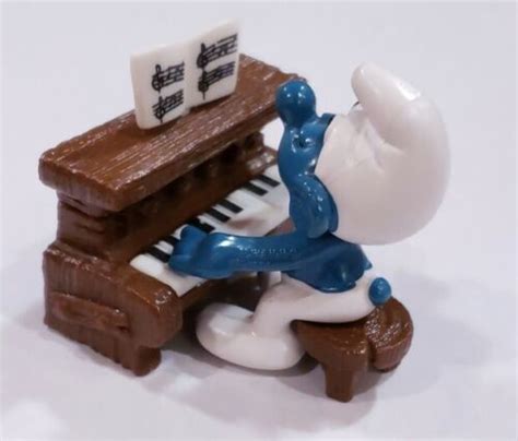 Smurfs Piano Player Super Smurf Figure 40229 Pianist Music Vintage PVC ...