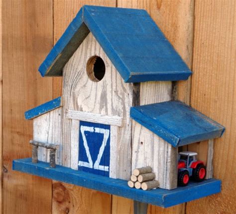 21 Cute Bird Houses Handmade From Wood