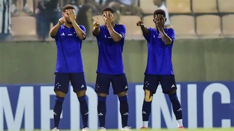 Cruzeiro Faz Vence Santos E Avan A As Quartas De Final Da Copinha