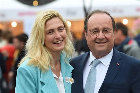 Fran Ois Hollande Et Julie Gayet En Vacances Amoureuses Cette Rare