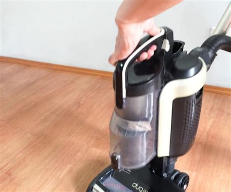 How To Remove Roller Brush From Shark Duo Clean Steps With Photos