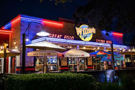 Willie’s Grill & Icehouse now hiring for new Pearland location