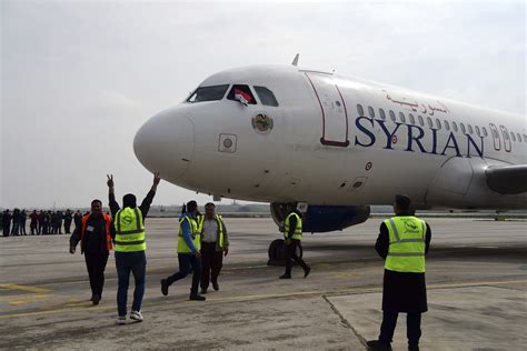 Symbolic Aleppo flight comes as civilians suffer in Syria