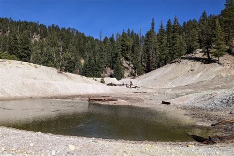 Sulphur Springs - Atlas Obscura