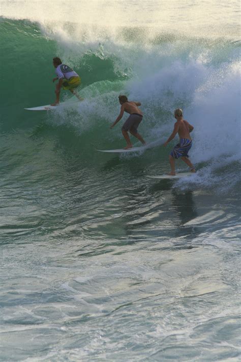 Capturing the Moment: Surfing Honolua Bay, Maui