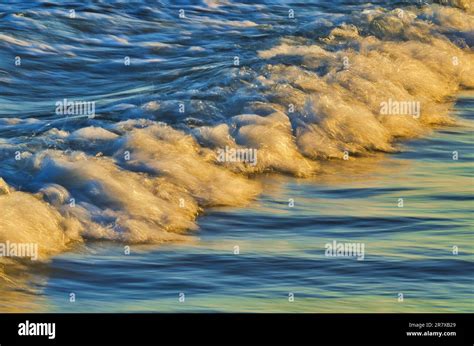 Wave Fluid Hi Res Stock Photography And Images Alamy