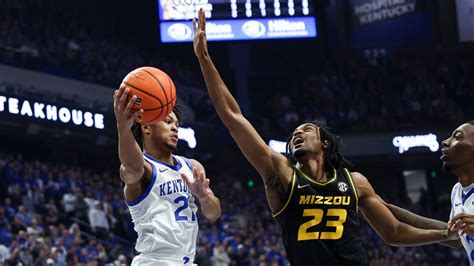 Kentucky Offense Trumps Mizzou In Sec Basketball Home Opener