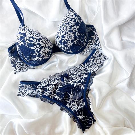 Conjunto De Bojo Aro Inteiro Bicolor Marinho Branco Site Exclusivo De Lingerie
