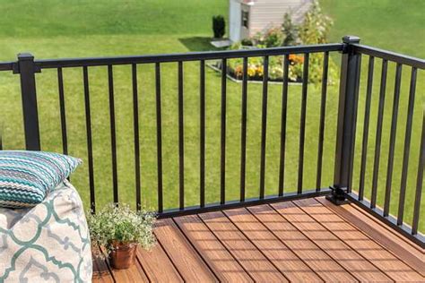 Deck Railing Systems | Composite Outdoor Deck Railing | Trex