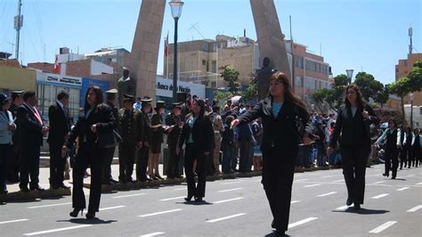 Estudiantes De Iiee Y Cetpros Participan En Concurso De Desfile Por El