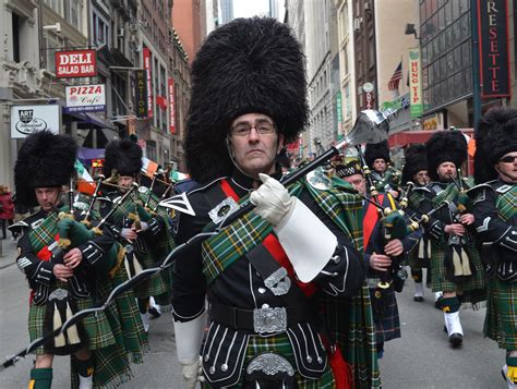 Pipers Traditional Irish Bagpipe Band St Patricks Day P Flickr