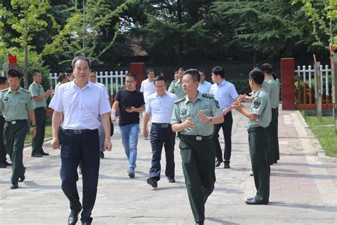 同庆建军佳节 共叙鱼水深情 ——渭南市军地领导慰问驻渭某预备役高炮团