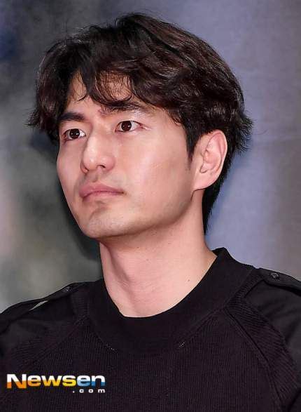 Pin By Manga Belajar On Lee Jin Wook Lee Jin Wook Korean Actors Actors