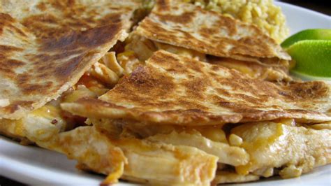 Cheesy Chicken Quesadillas. - How Sweet Eats