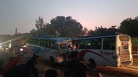 Two Buses Collided In Madrak Of Aligarh Amar Ujala Hindi News Live Aligarh Road Accident