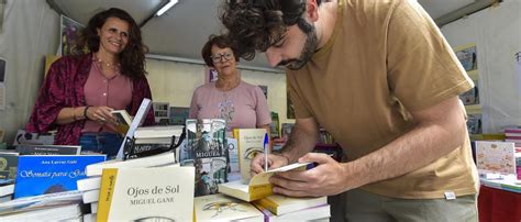 Miguel Gane Rompe Los Clichés De La Poesía Y La Acerca A Un Público Joven