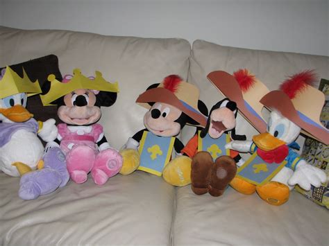 Original, Borrowed, Copied... And Shared: Mickey Mouse Three Musketeers ...