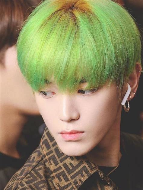 Foto Inspirasi Warna Rambut Unik Ala Taeyong Nct 127 Page 1 Foto