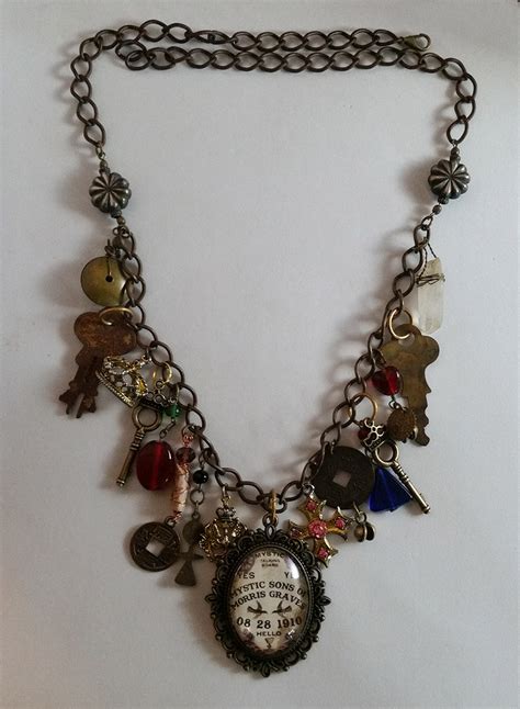 DIY Steampunk Jewelry with Old Keys and Paper Beads