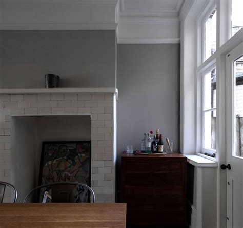 10 Mantelpiece Ideas, From Material Inspiration to Styling | Homebuilding