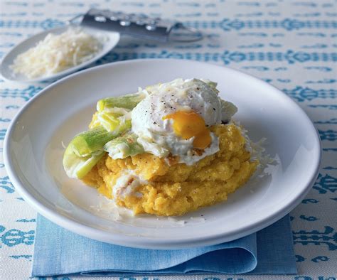 Ricetta Polenta Con Porri Gratinati E Uova In Camicia Cucchiaio D Argento