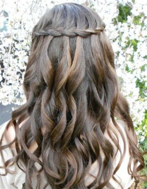 17 Ideas de peinados para tu Primera Comunión Moda y estilo