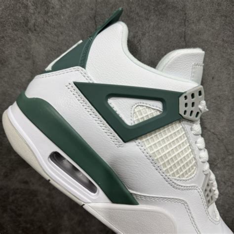 Air Jordan 4 Retro Oxidized Green