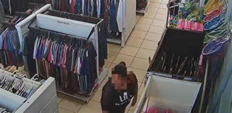 Mulher é flagrada furtando celular em loja no Centro CGN