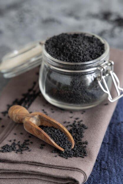 Especias Indias Comino Negro Nigella Sativa O Semillas De Kalonji