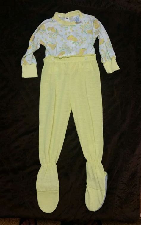 Vintage Carters Girls 2 Piece Footed Pajama Set Size 2t 1970s My