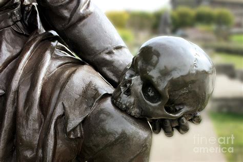 Hamlet Contemplating The Skull Photograph by Terri Waters