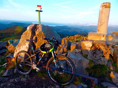 La Foto Del D A En Todomountainbike Amanecer En El Adarra