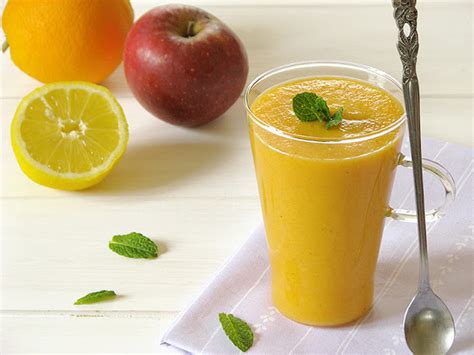 SMOOTHIE A LA CAROTTE POMME ORANGE ET BANANE Recettes BIO Et Fait