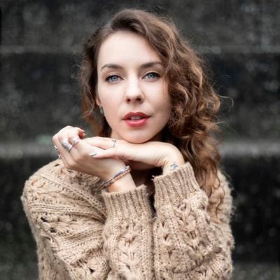 8 Hot Sexy Rachel Wentling Bikini Pics