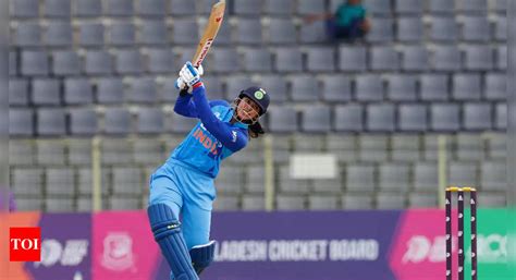 Smriti Mandhana Only Indian In Race For ICC Cricketer Of The Year